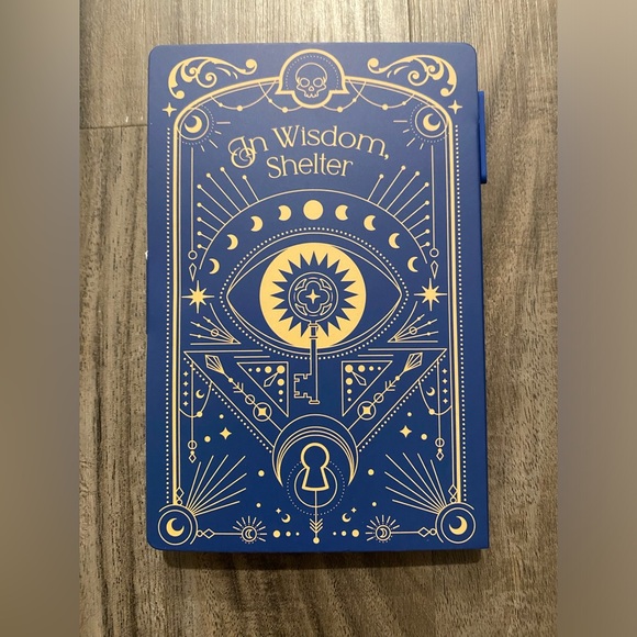 Owlcrate Reading Kit - Picture 2 of 3